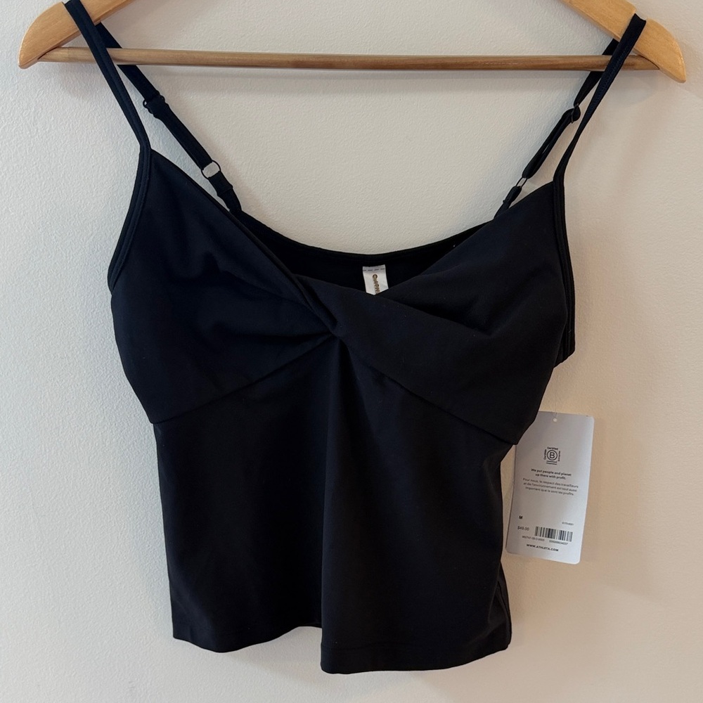 NWT Athleta yoga top - Women’s Black Twist-Front Camisole Tank Top - M
